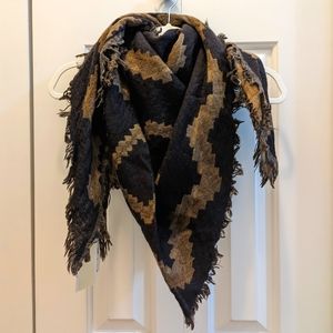 Aritzia Wilfred Diamond Mosaic Scarf